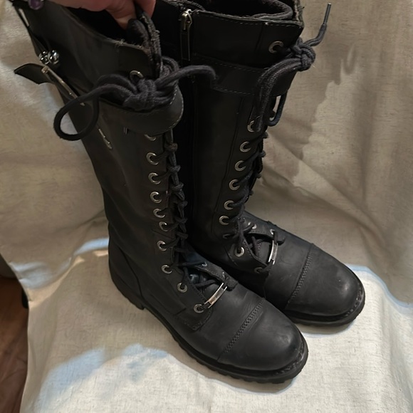 Like new heavy duty steel toe Harley Davidson boots - Picture 2 of 2